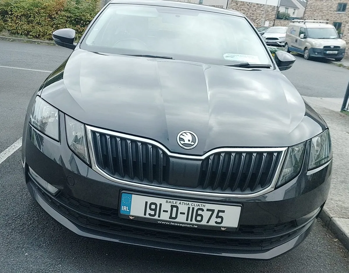 19 Skoda Octavia - Image 3