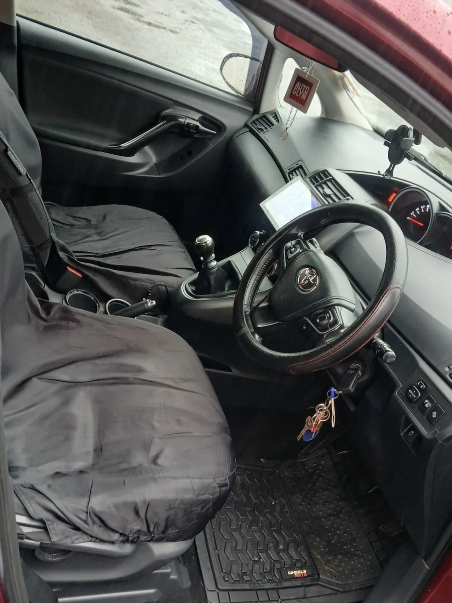 171 Toyota Corolla verso 1.6 D4D NCT/TAX mint - Image 2