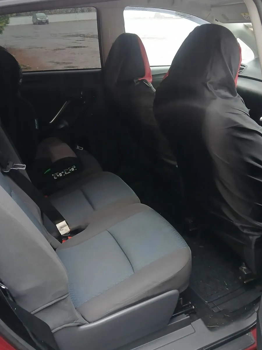 171 Toyota Corolla verso 1.6 D4D NCT/TAX mint - Image 4