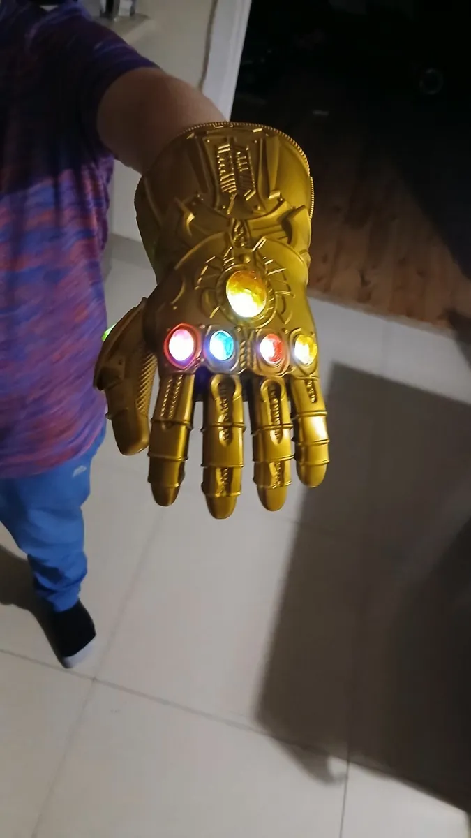 Thanos infinity gauntlet - Image 1