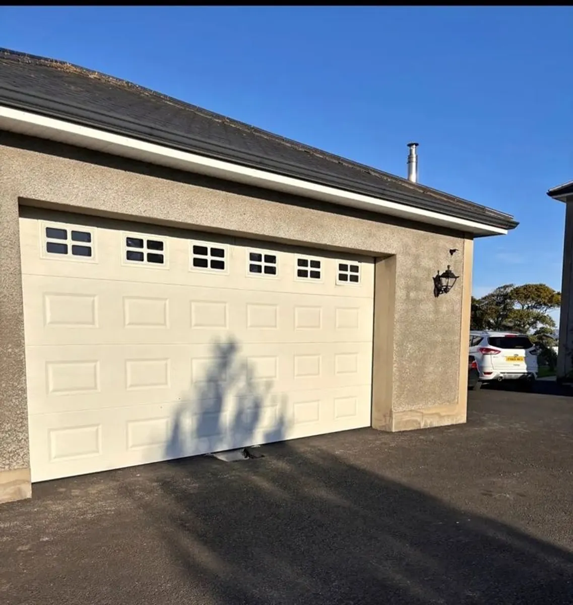 5m Wide Electric Garage Door, Standard Height, Excellent Condition - Image 4