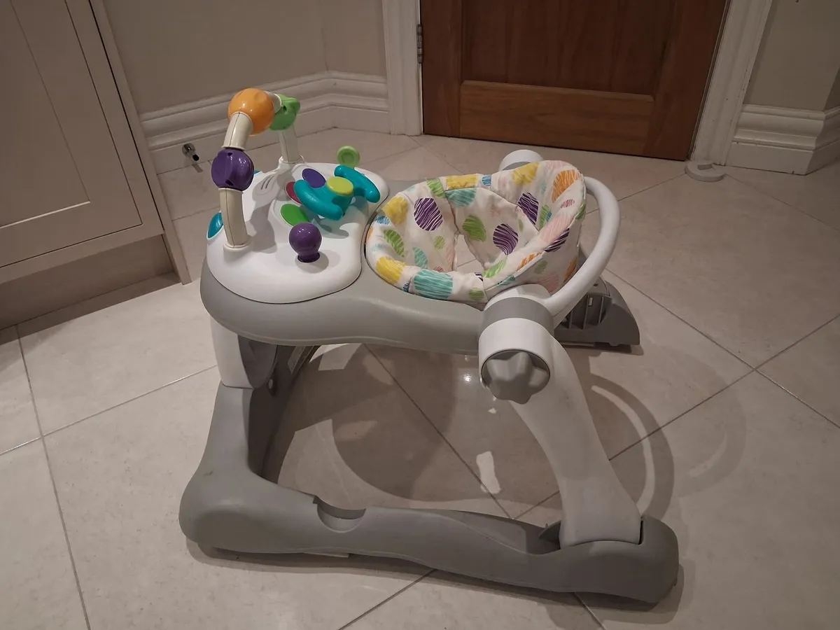 Baby equipment/ out and about - Image 3