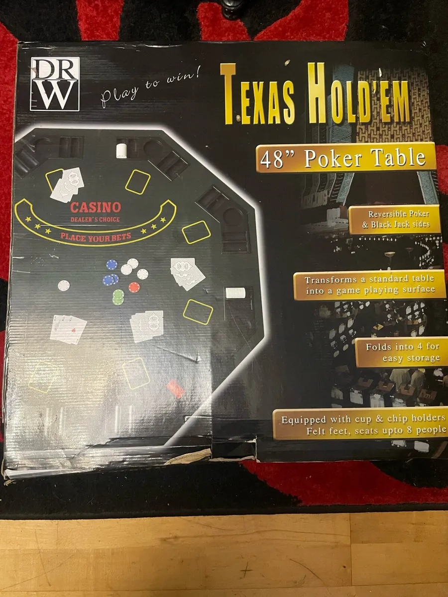 Foldable Poker table