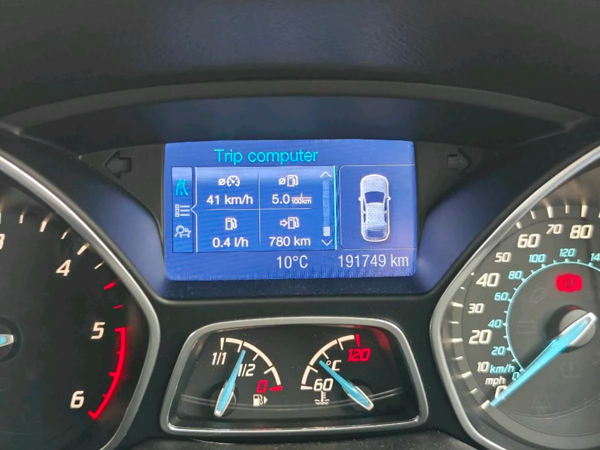 Ford Focus Titanium 1.6 Diesel 2012, Silver - Image 3