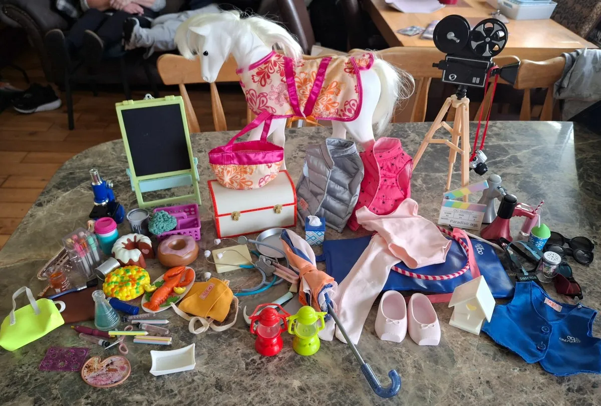 Toys - Image 1
