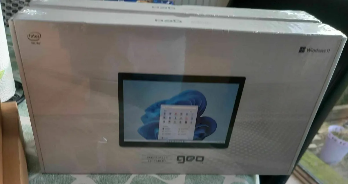GeoPad 220 2-in-1 Tablet. Brand new - Image 2
