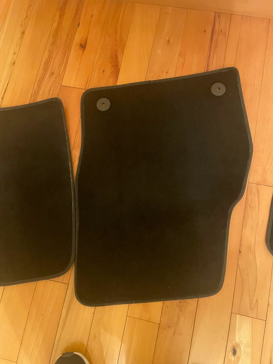Genuine Volkswagen Polo Car Mats – 2021–2024 - Image 2