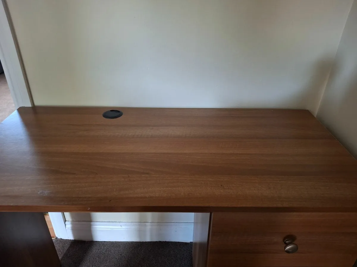 Desk - Image 3