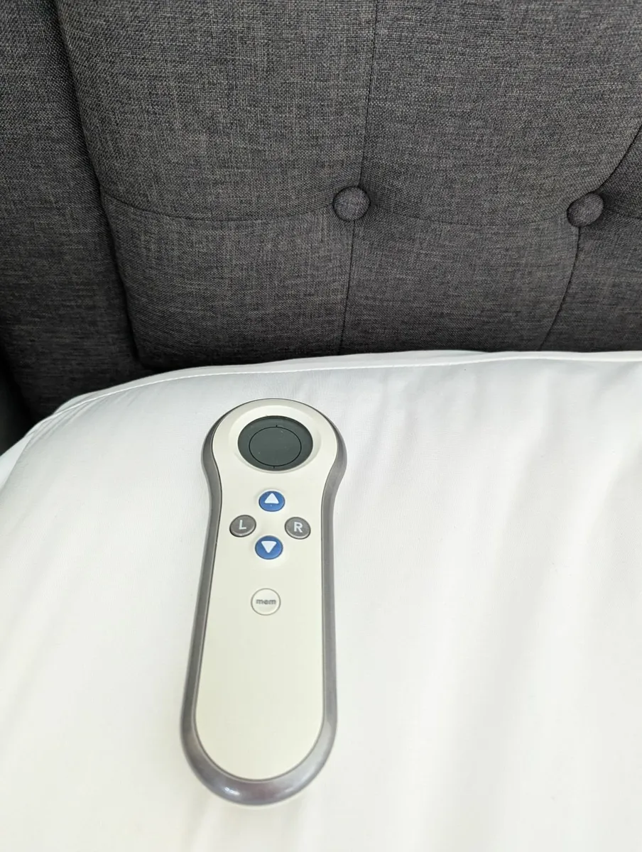 King Bed (US King 6'4"W x 6'10"L) Sleep Number - Image 3