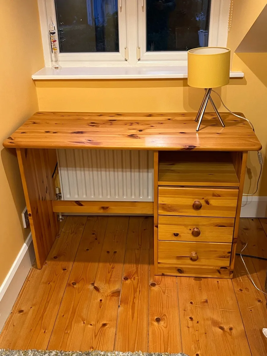 Student Desk