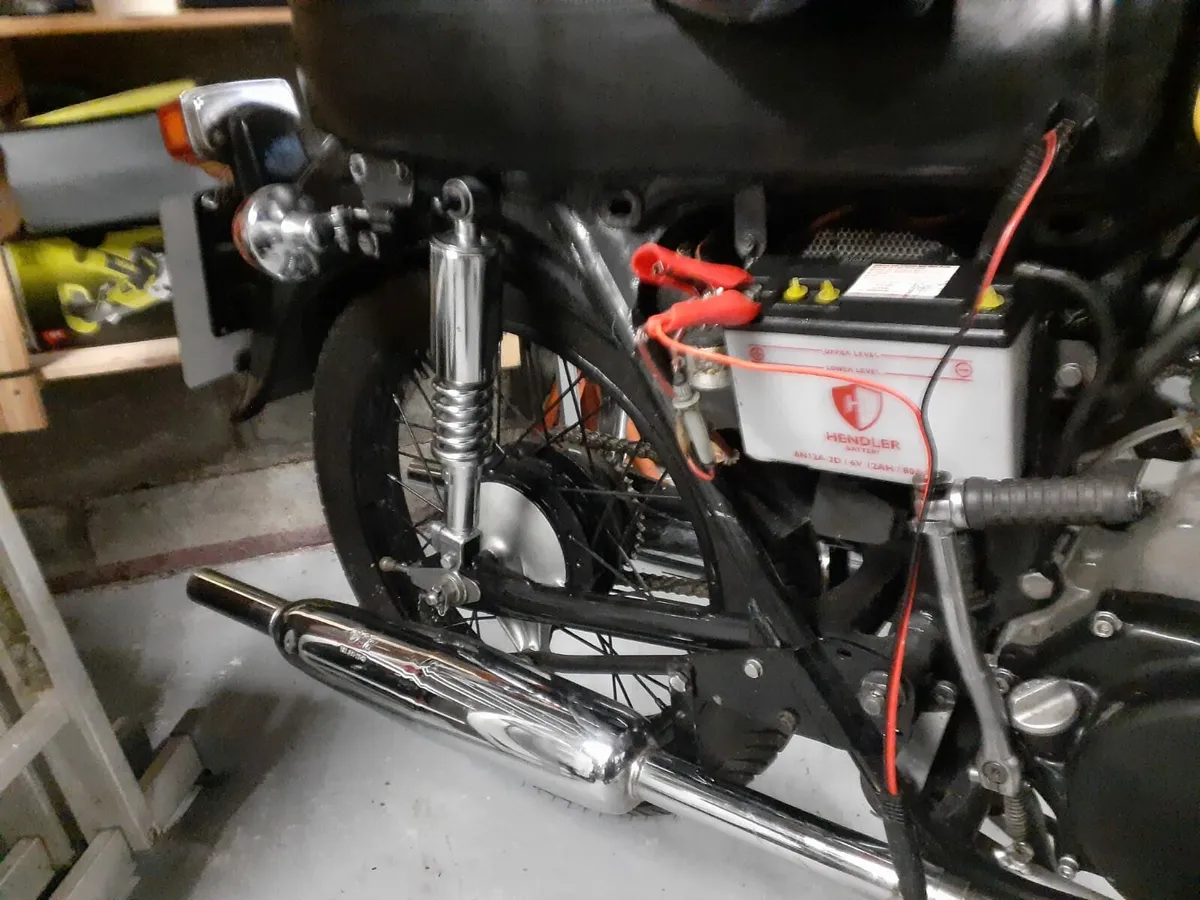 Honda C.D.175 - Image 3