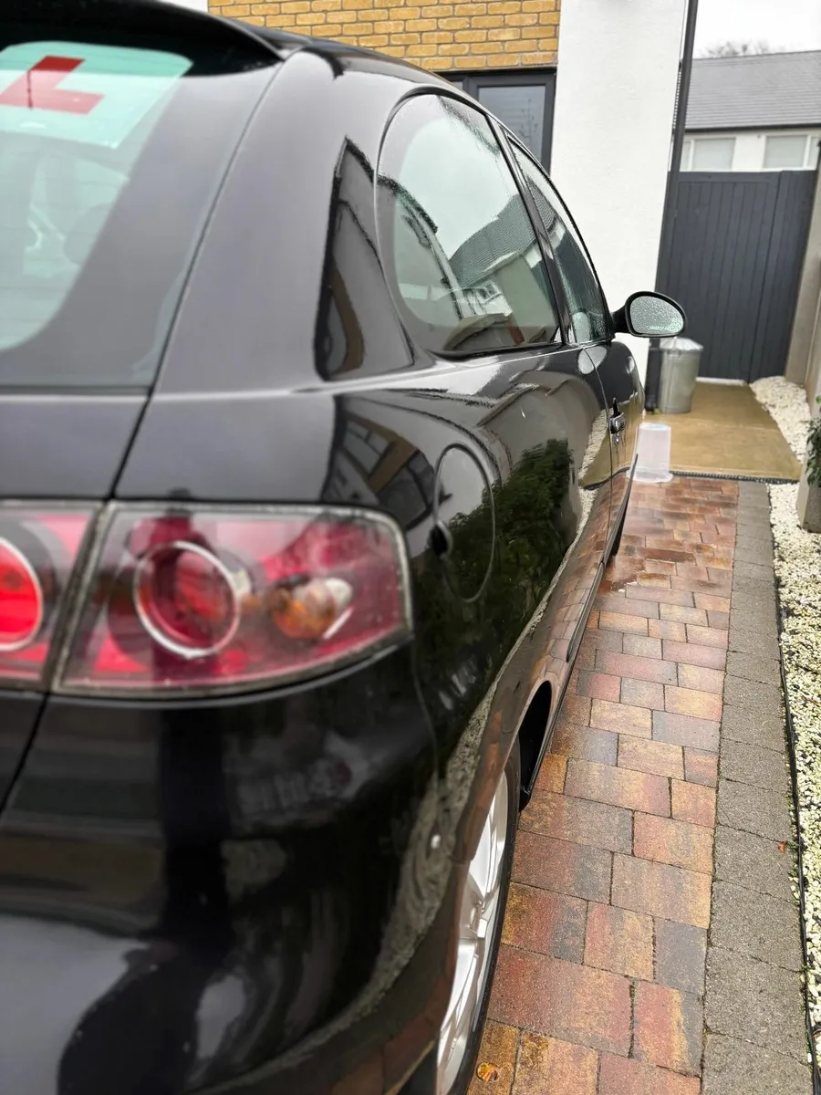 SEAT Ibiza 2007  Price negotiable - Image 4
