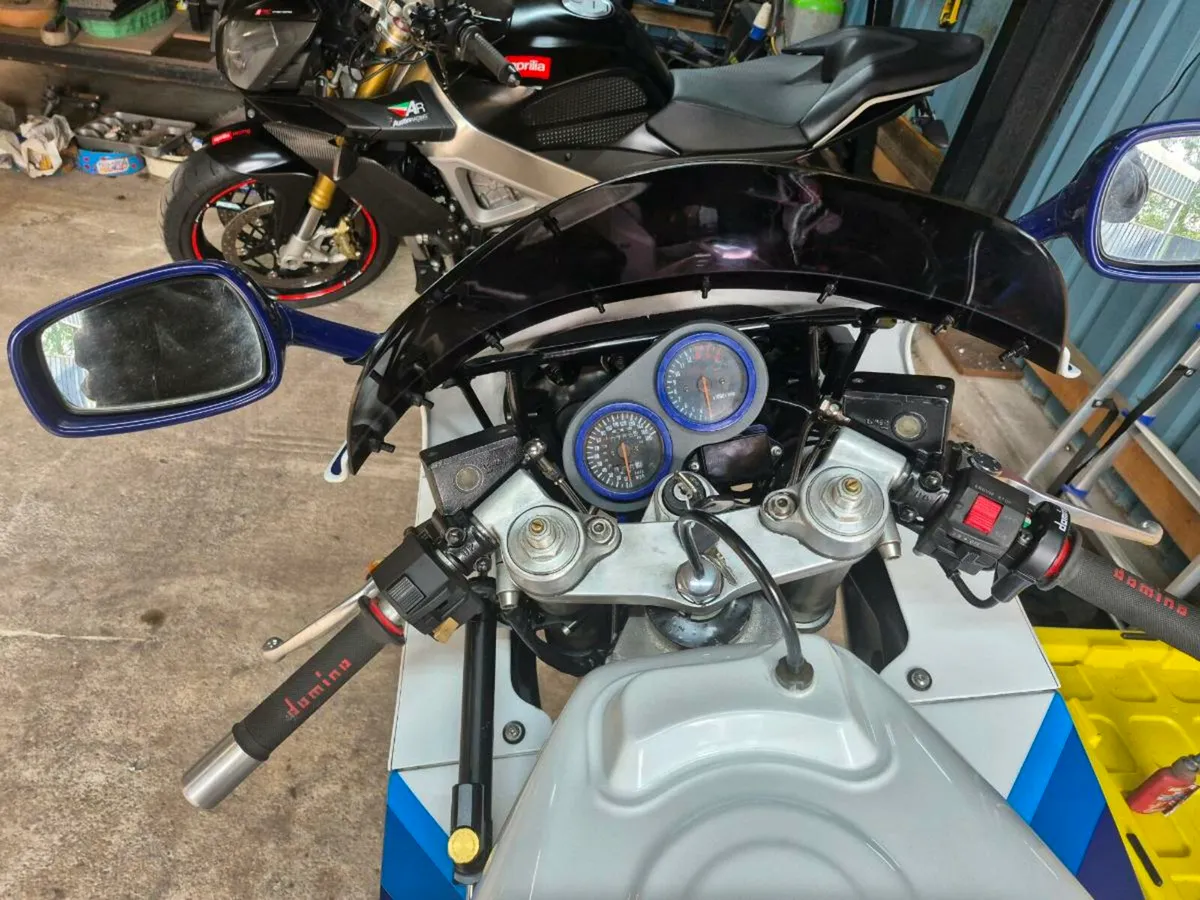 Suzuki gsxr 1100 1990 slingshot - Image 3