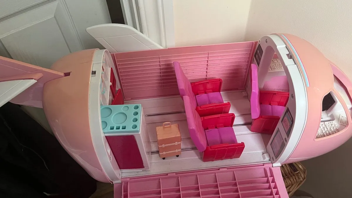 Barbie Dream House & Accessories - Image 3