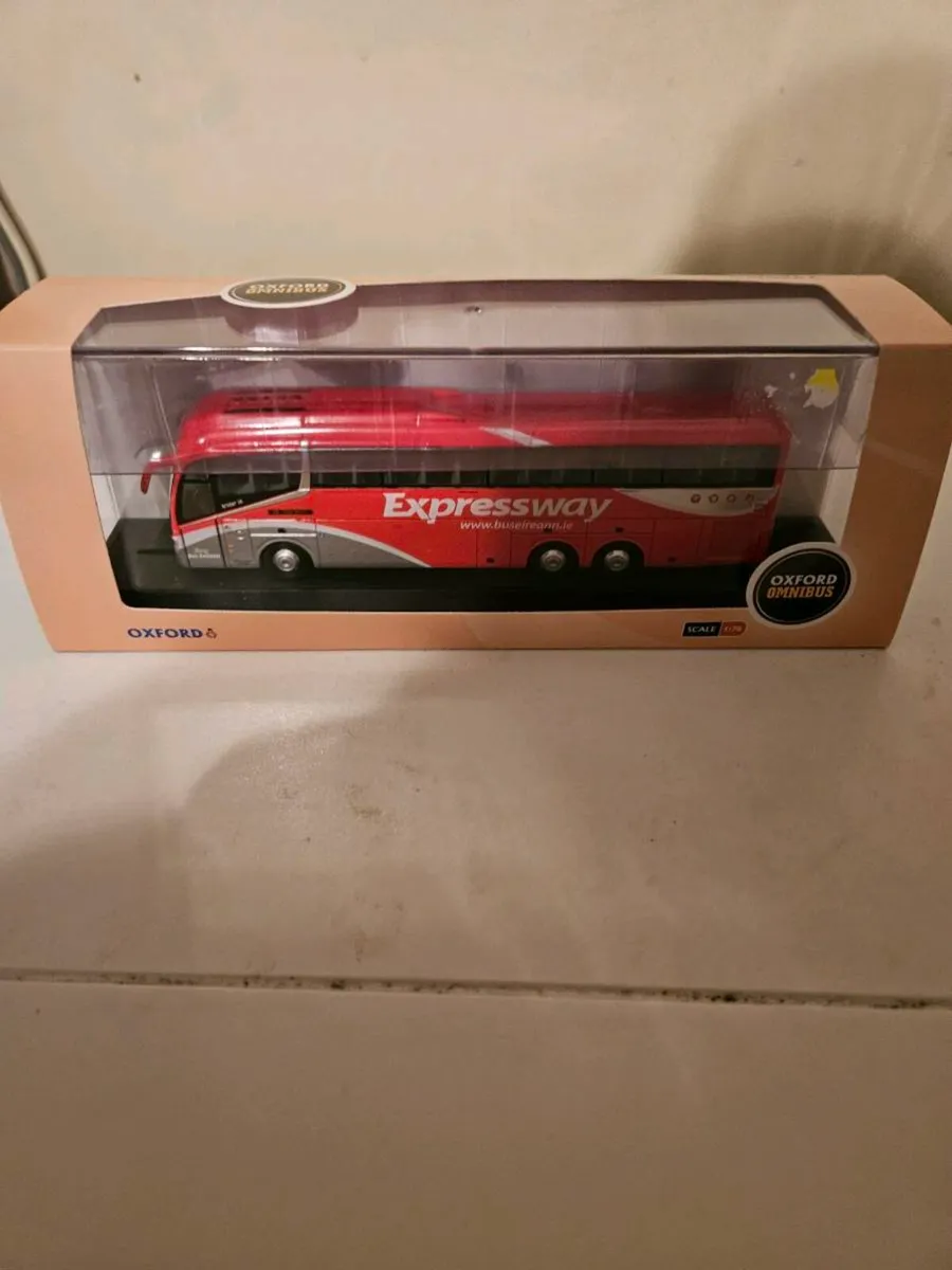 Corgi Oxford Bus Eireann Express Way Bus - Image 1