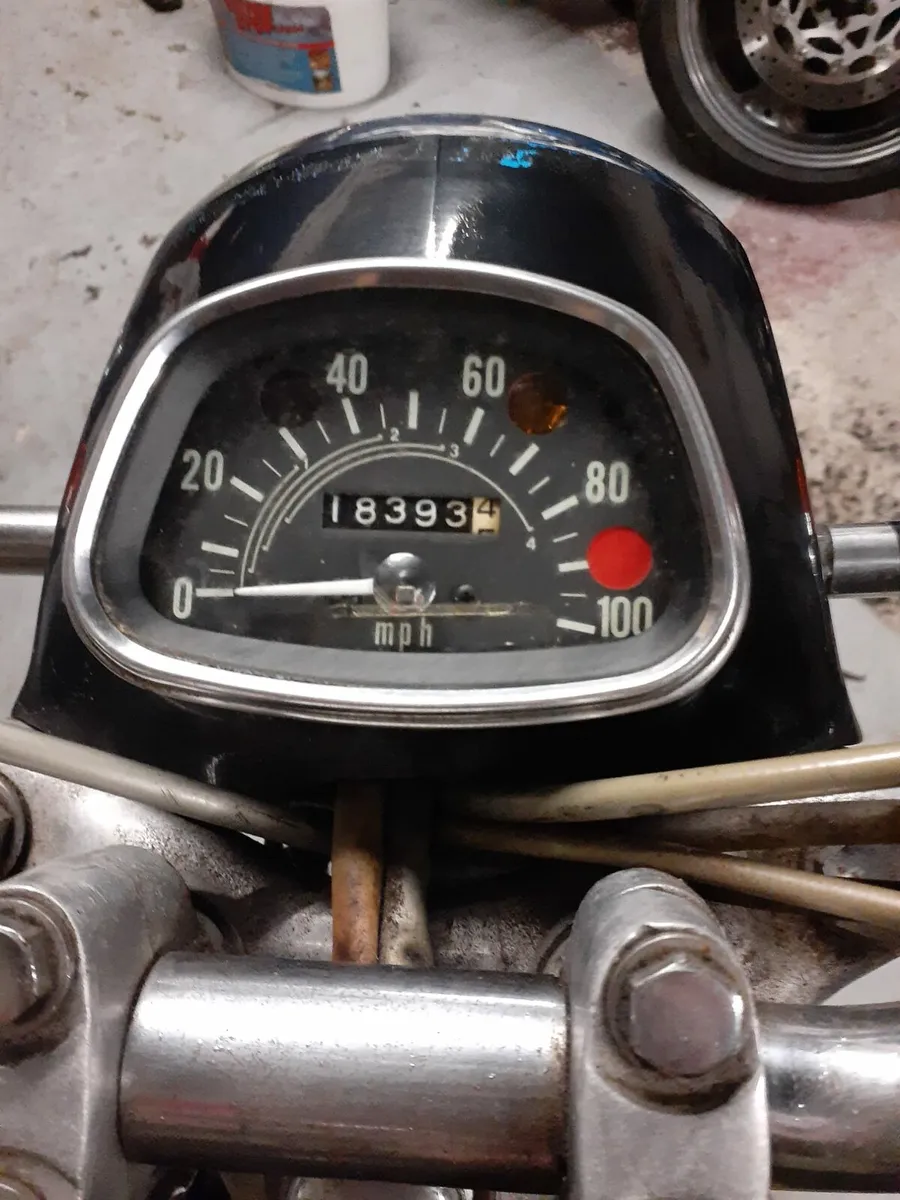 Honda C.D.175 - Image 4