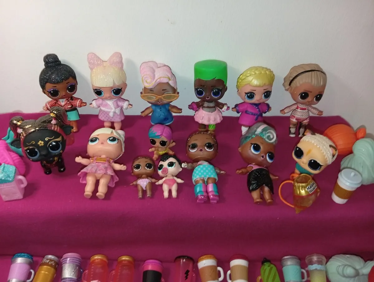 Collection Of Lol Mini Dolls Plus Extras For Large - Image 3