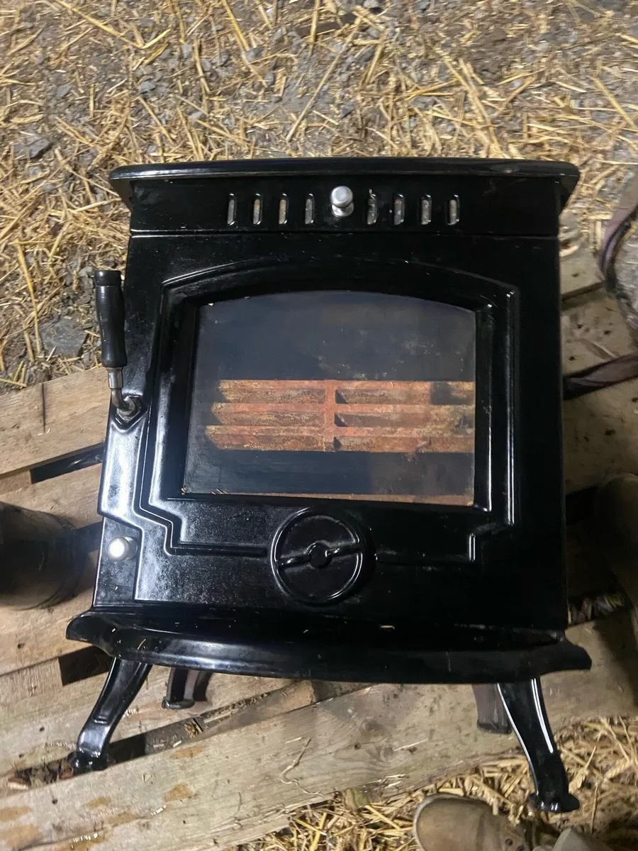 Stove - Image 1
