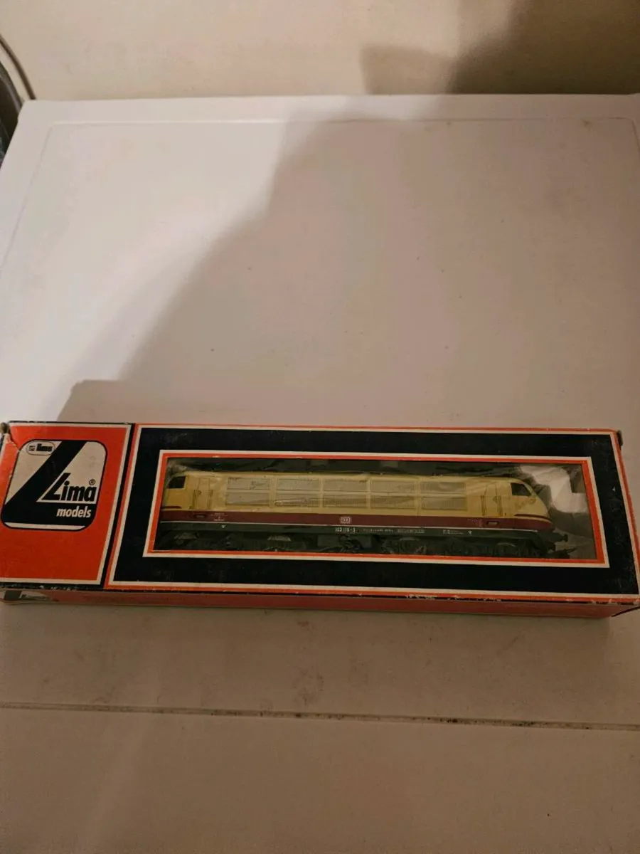 Hornby Lima HO Scale Engine - Image 1