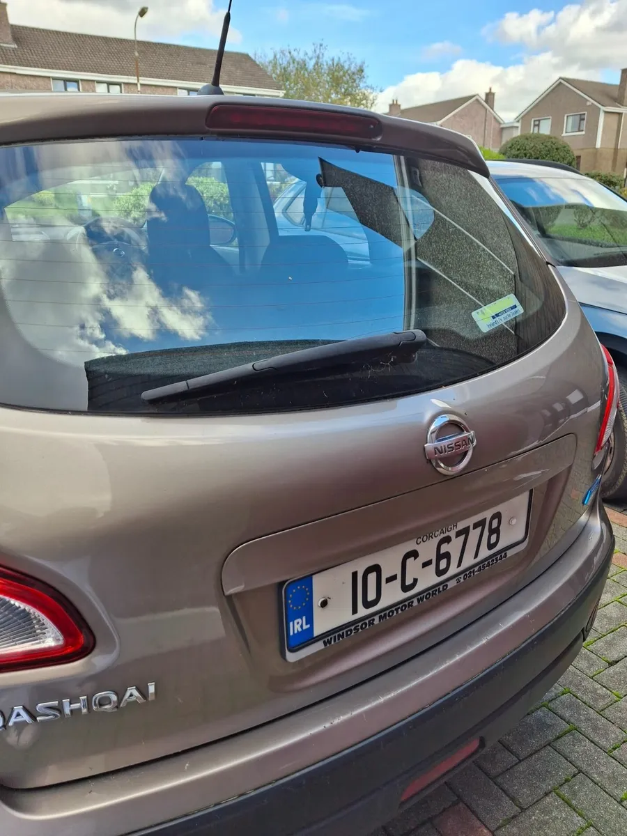 Nissan Qashqai 2010 1.5 l diesel - Image 3