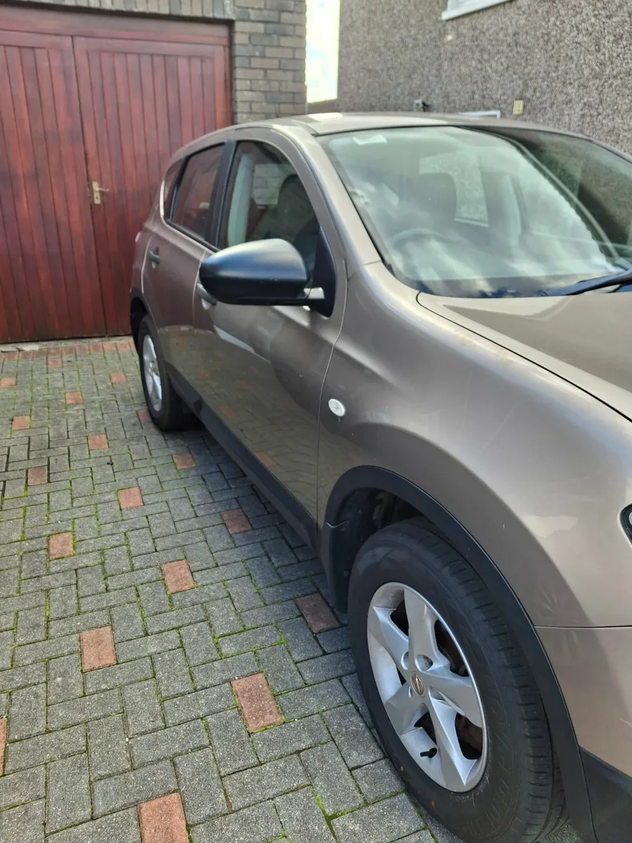 Nissan Qashqai 2010 1.5 l diesel - Image 4