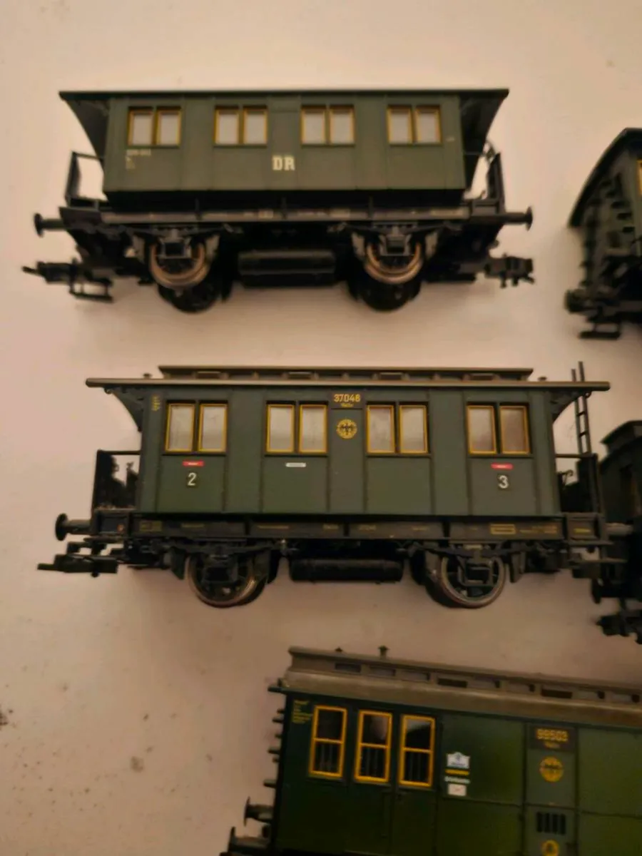 Hornby Fleishmann HO Scale Carraiges Wagons - Image 3