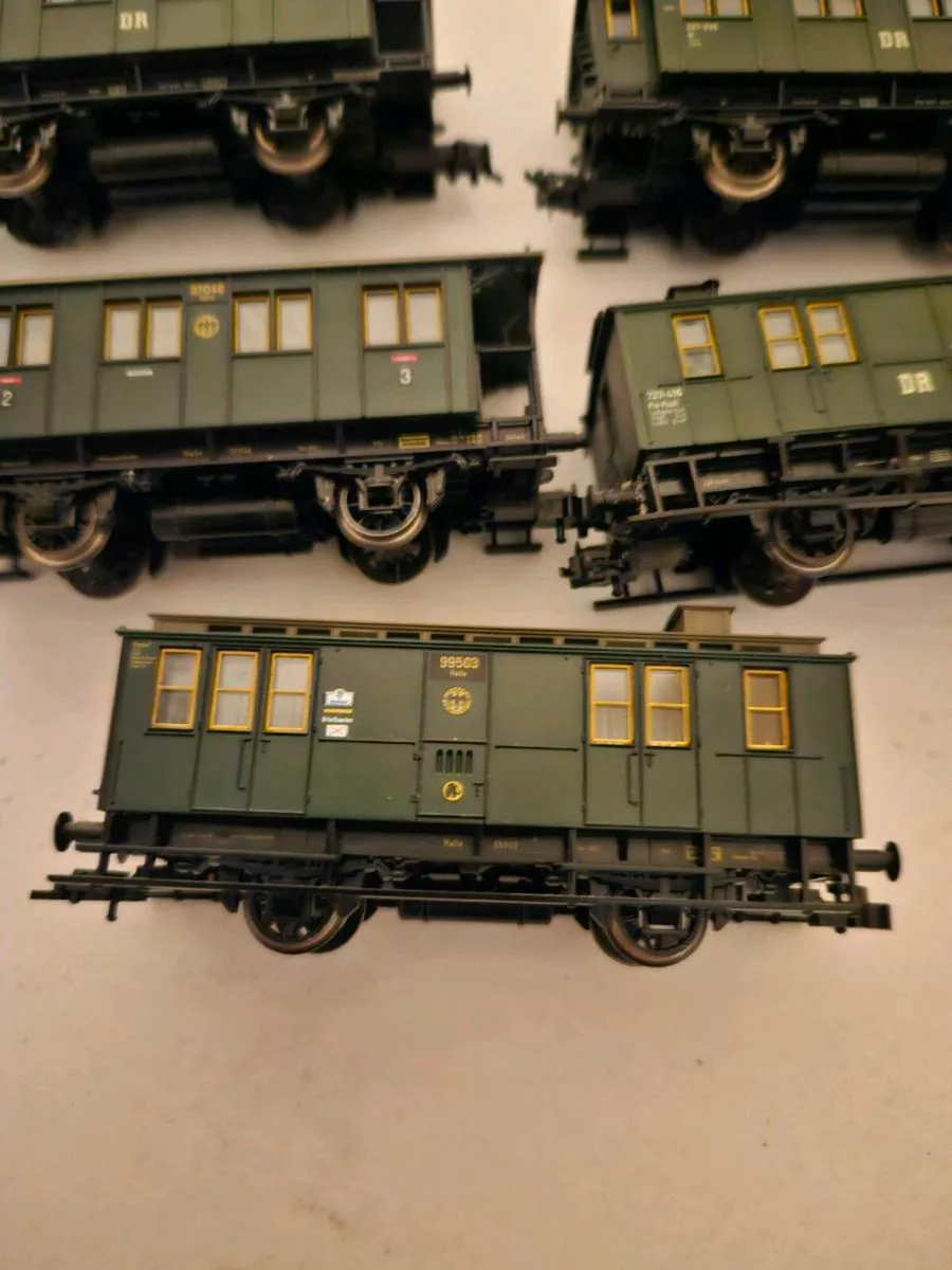 Hornby Fleishmann HO Scale Carraiges Wagons - Image 4