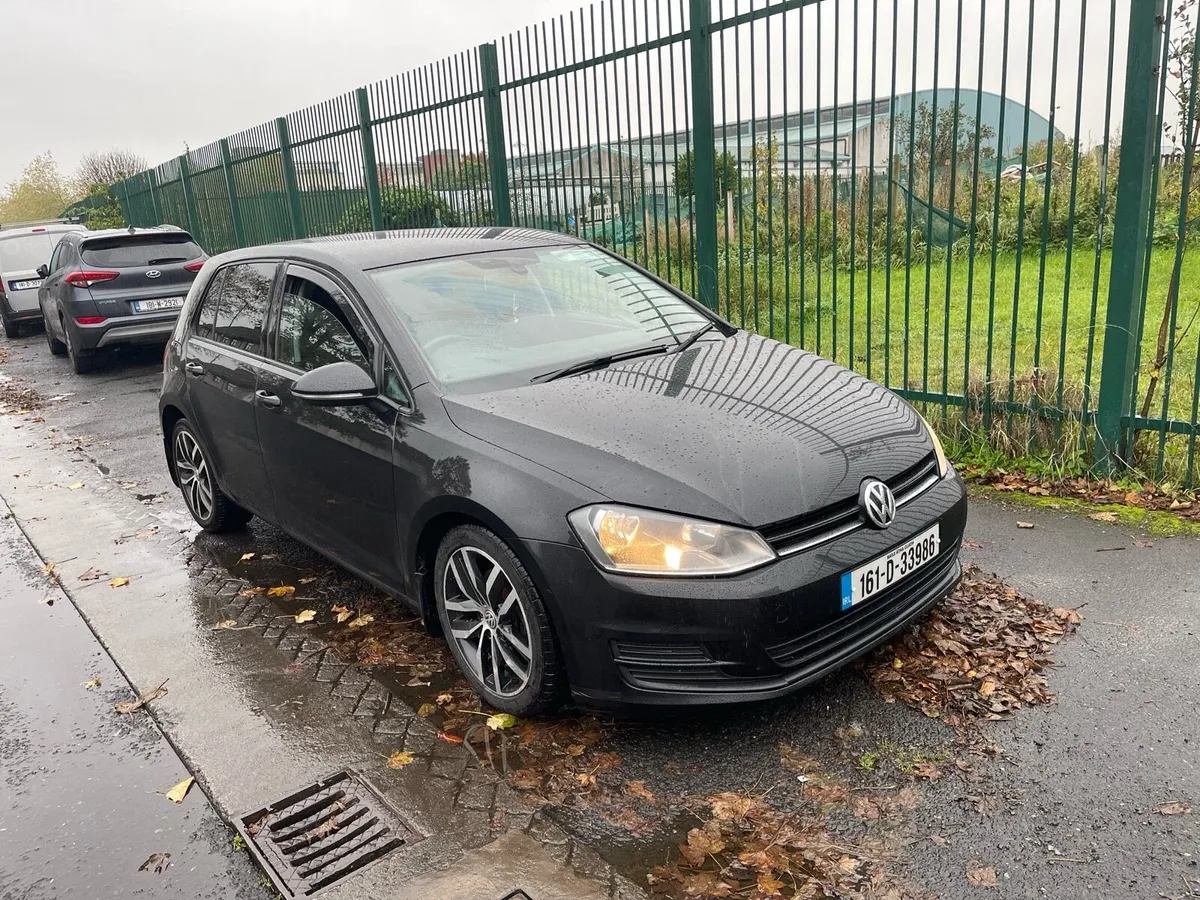 2016 Volkswagen Golf - Image 1