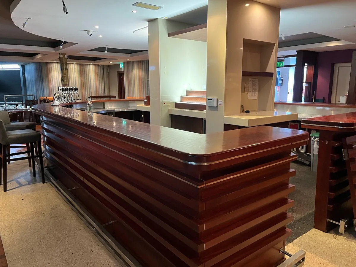 Bar Counter - Image 4