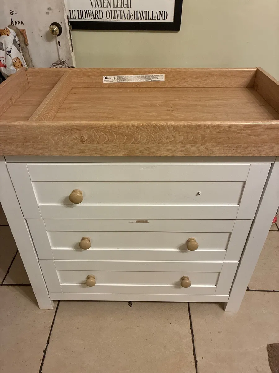 Free chest of drawers - Image 2