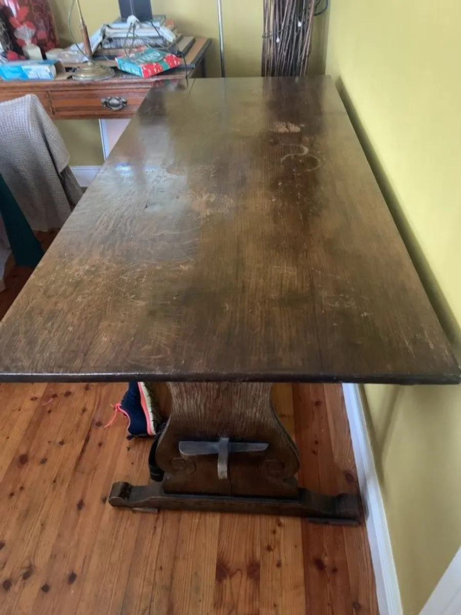 Worcestershire oak refrgtorie table