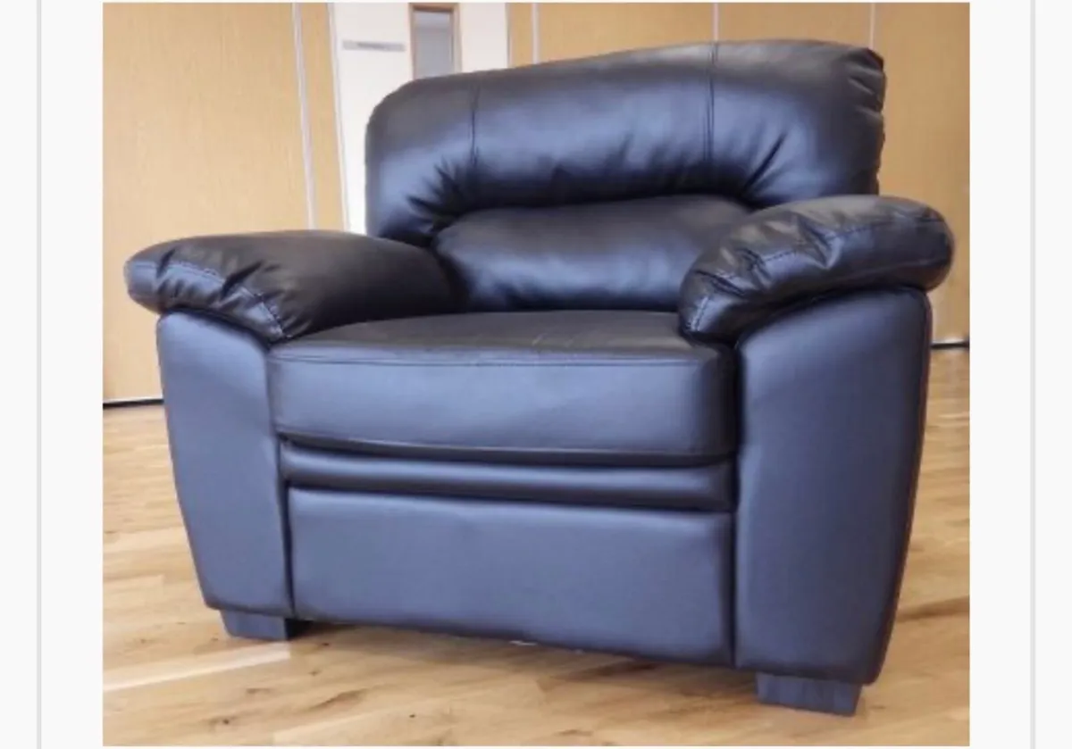 Black leather couch 2 seater + 2 single seaters - Image 1