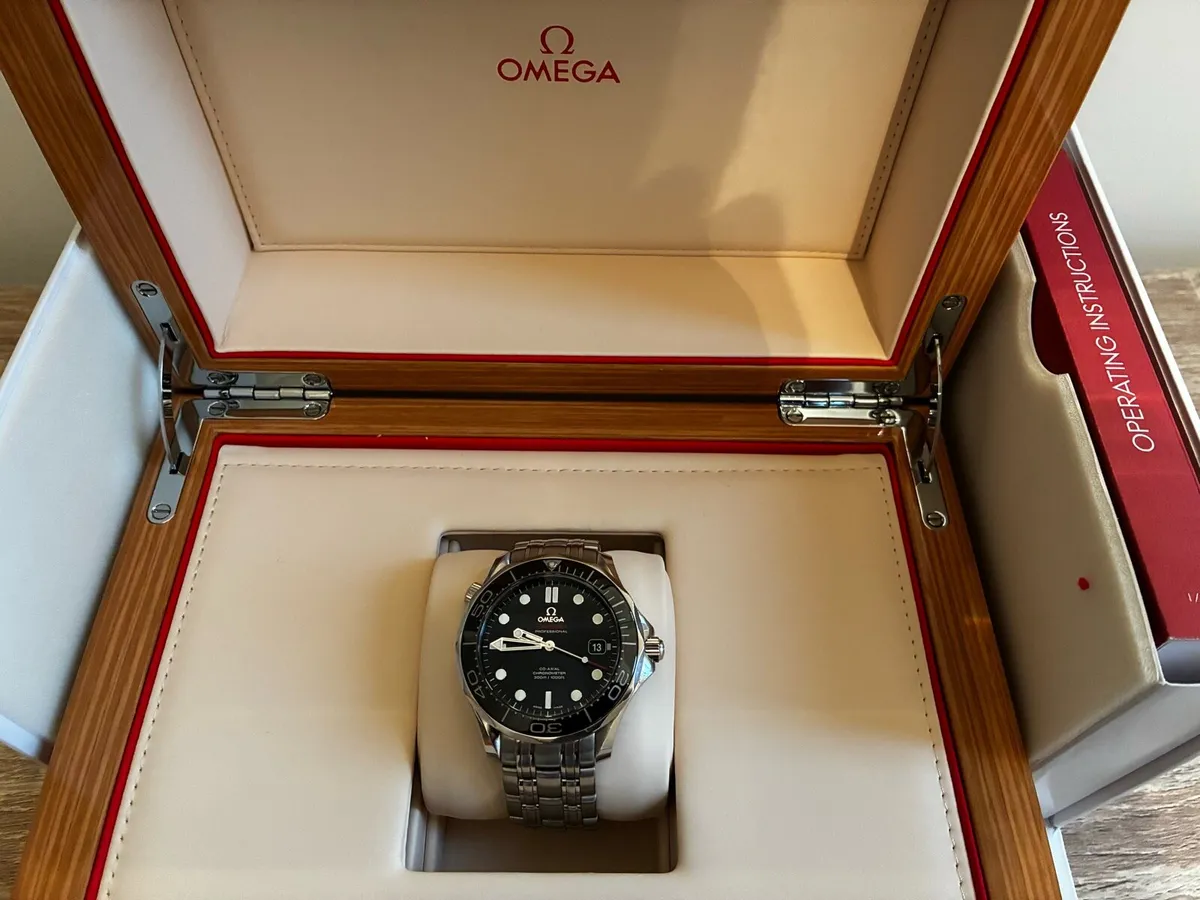 Omega Seamaster Diver 2014 Full Set ceramic bezel - Image 2