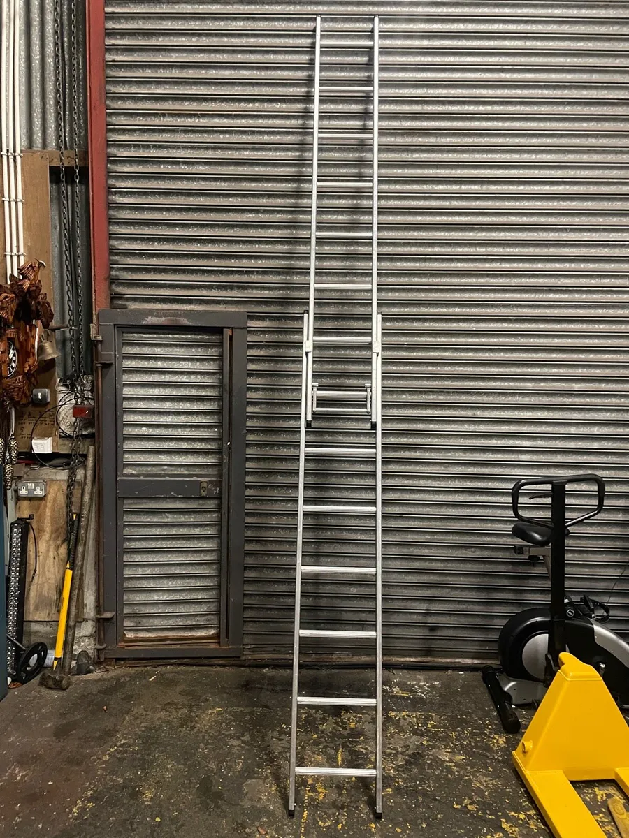 Set ladders - Image 1