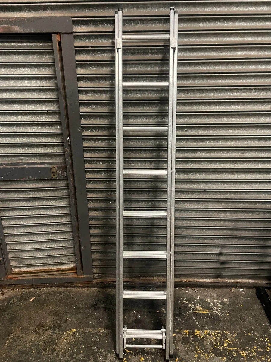 Set ladders - Image 3