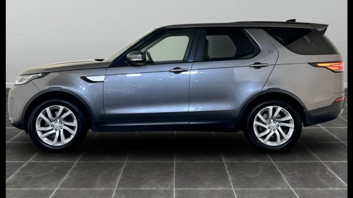 Landrover Discovery 5 Alloy wheels - Image 1