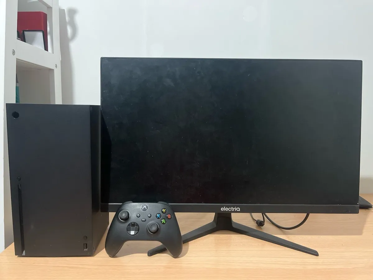 Xbox series x + electri 120hz 24.5 inch monitor - Image 1