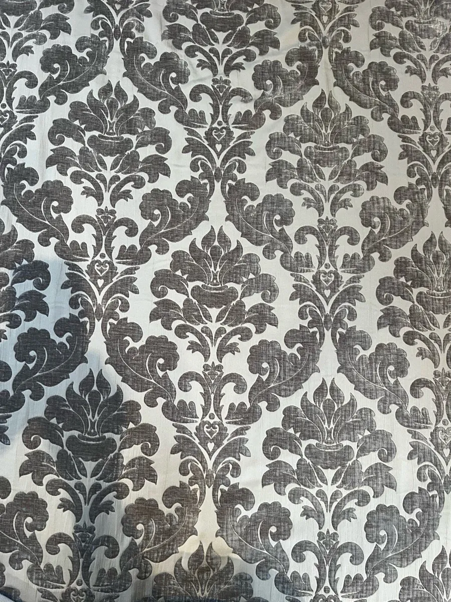 Spare fabric and blackout fabric - Image 3