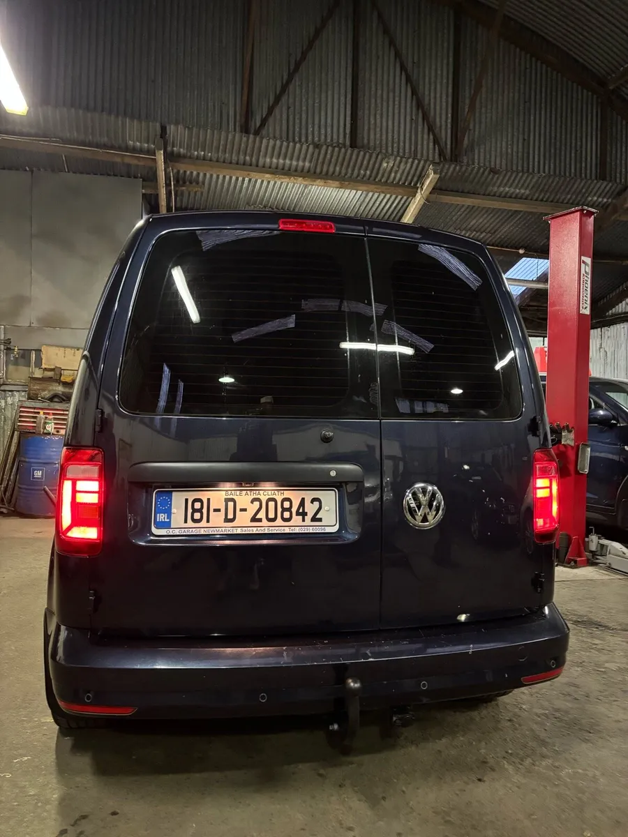 Volkswagen Caddy *Automatic* - Image 4
