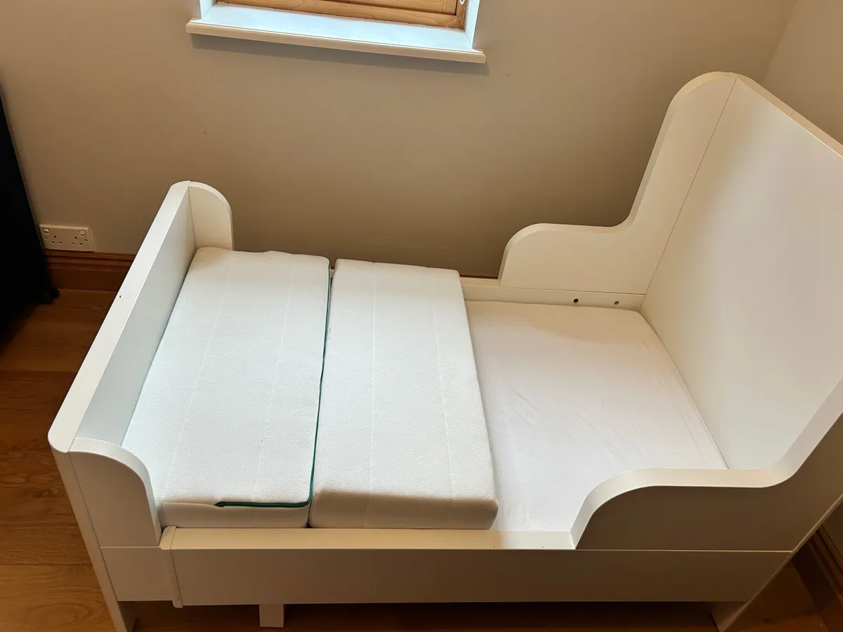 Bed - Image 3