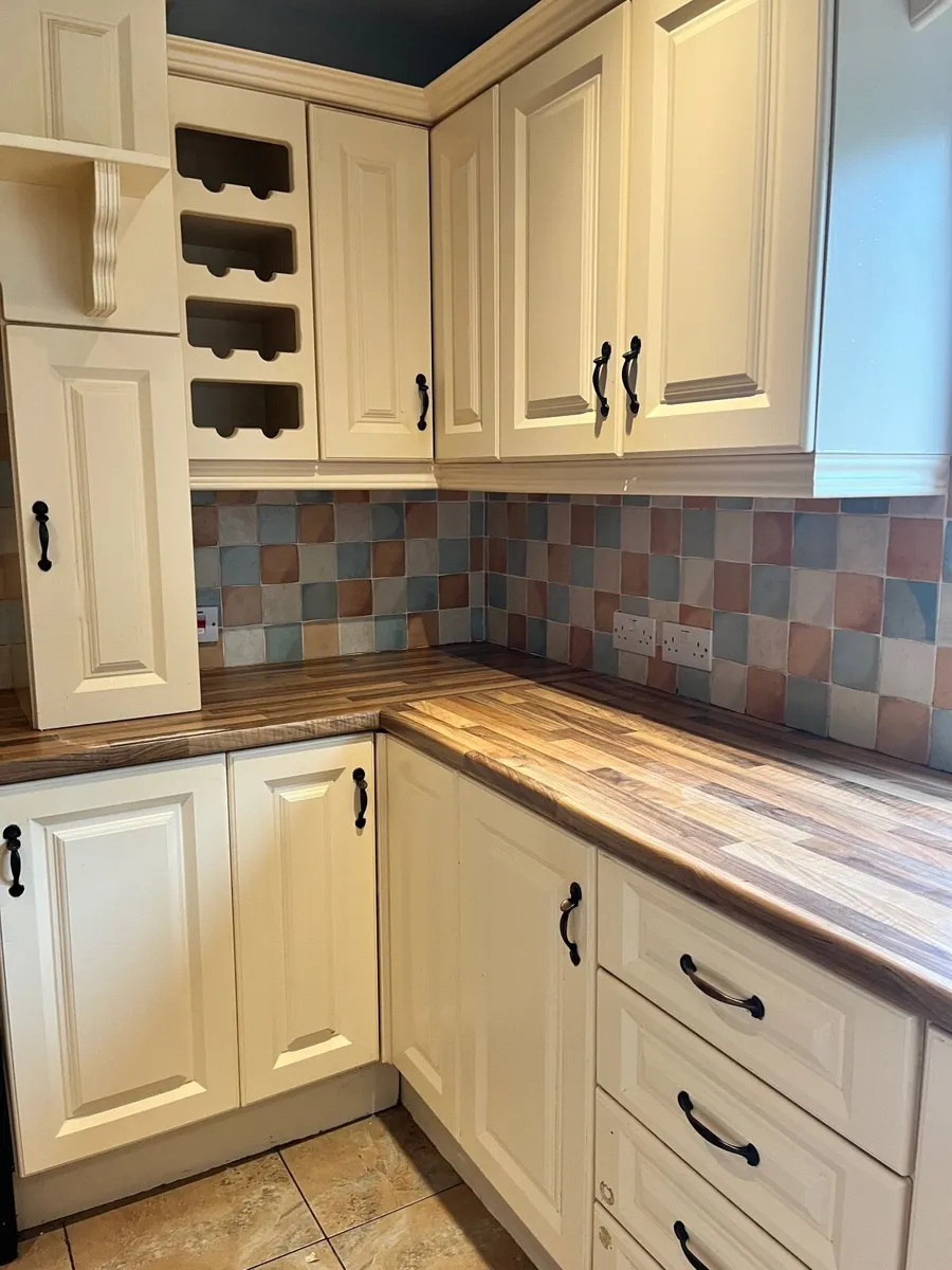 Kitchen - Image 3