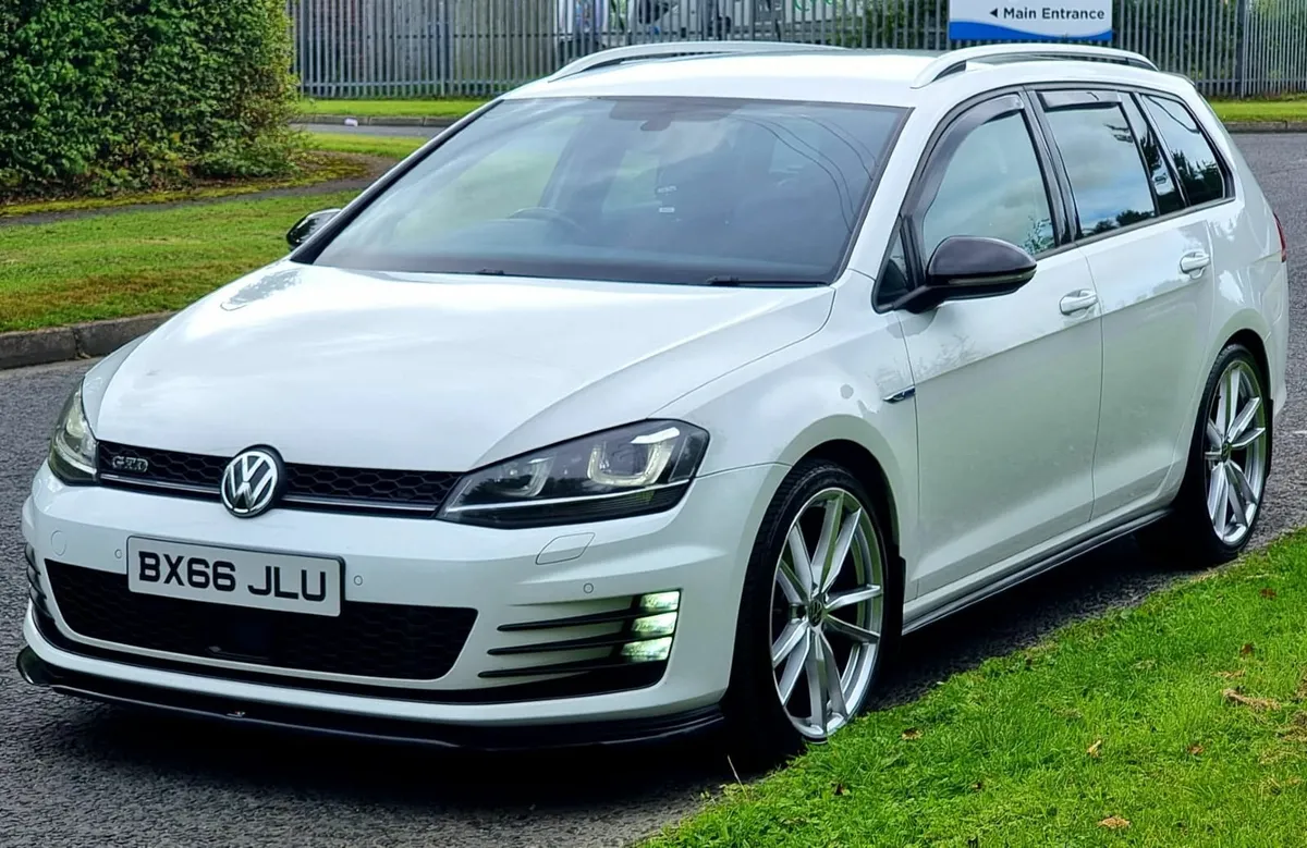 Volkswagen Golf 2016 - Image 3