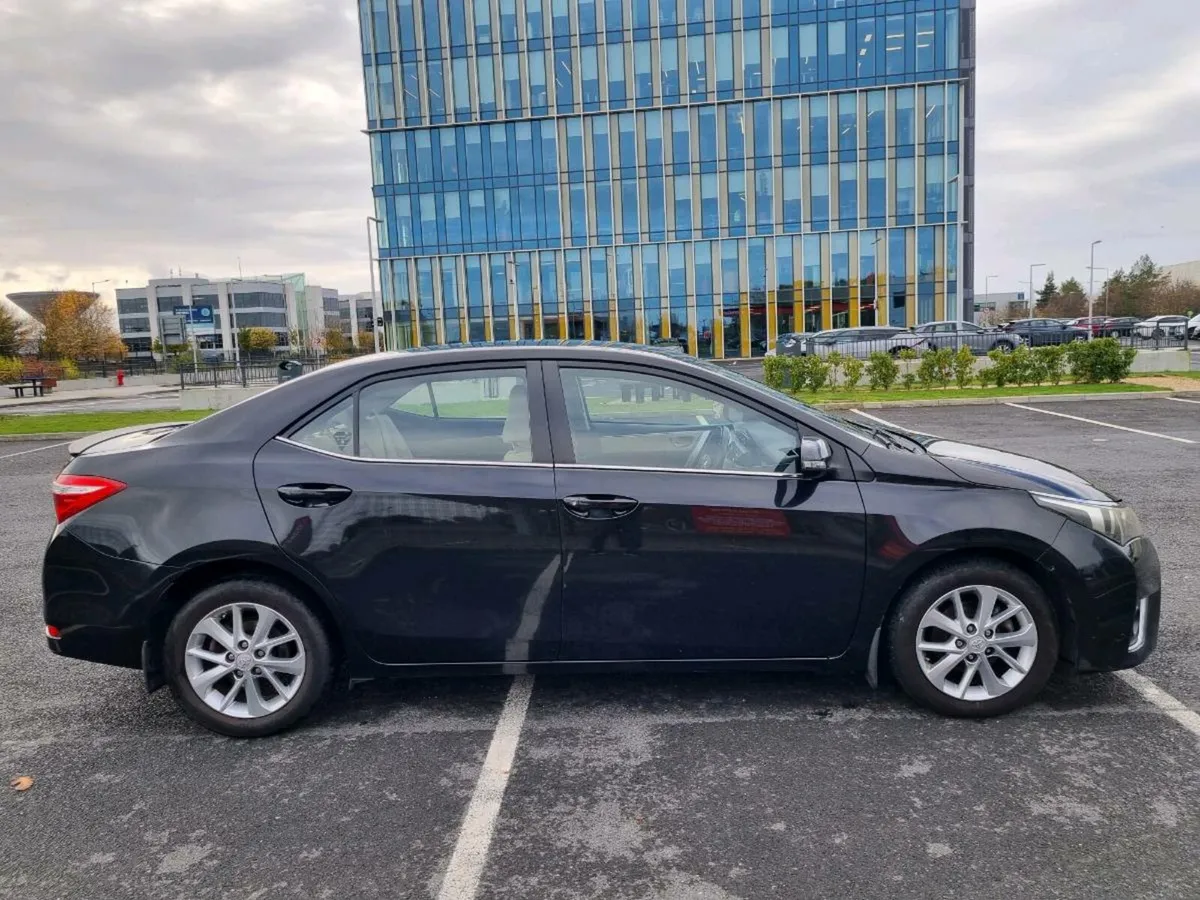 Toyota Corolla 1.4  D-4D  Low KMS - Image 3
