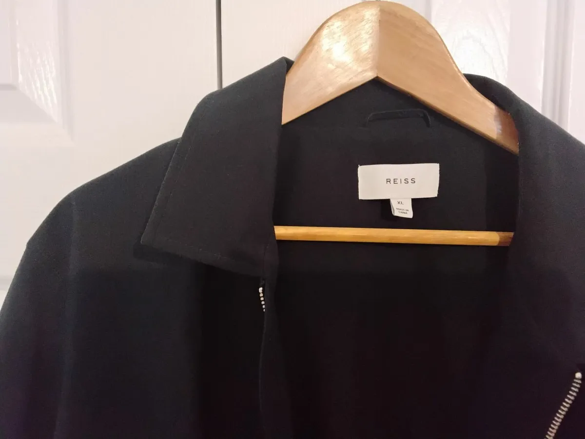 Mens clothing - Image 1