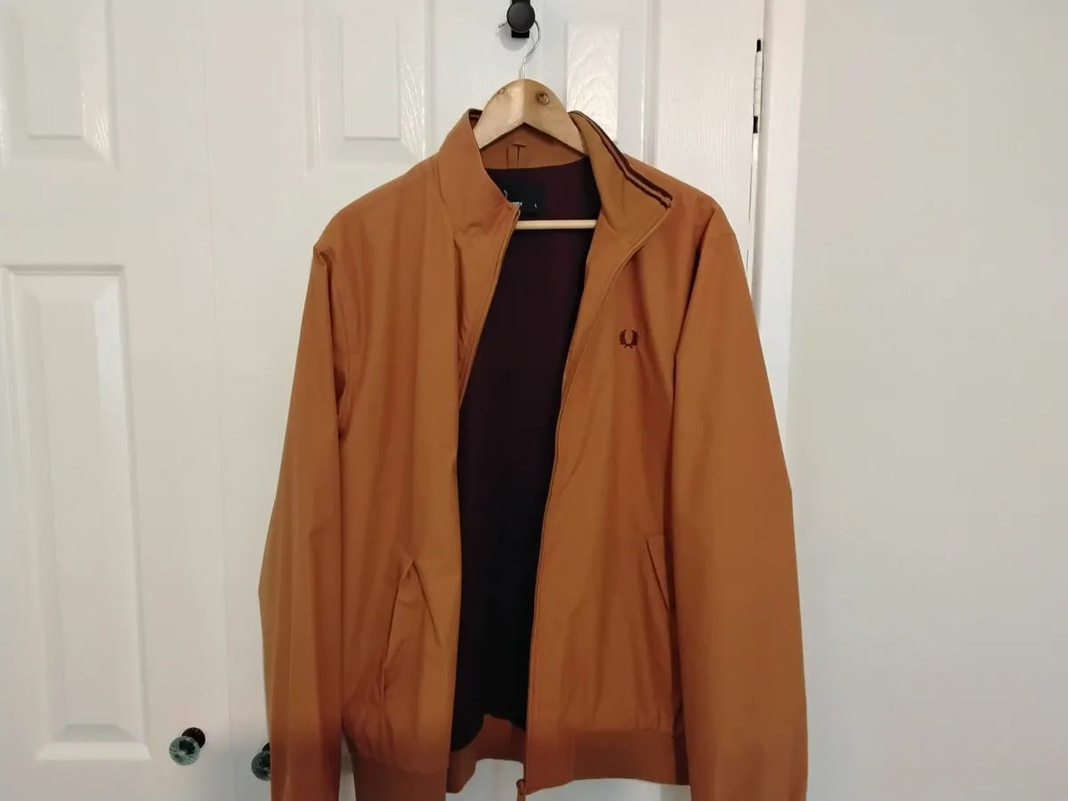 Mens clothing - Image 1