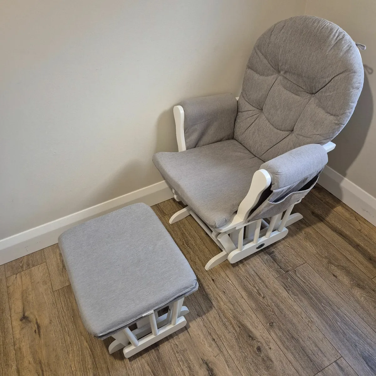 Nursing rocking chair & stool - Image 2