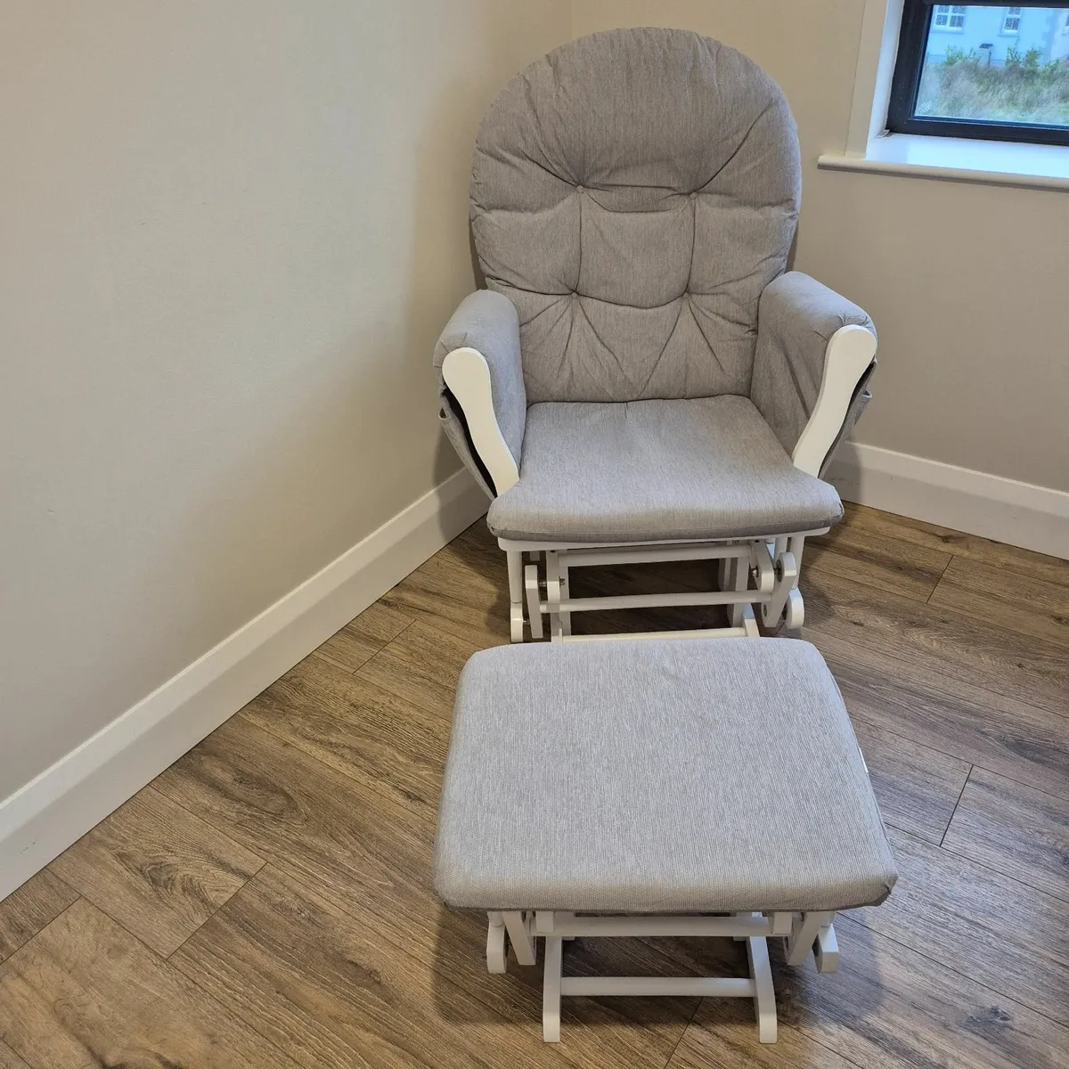 Nursing rocking chair & stool - Image 1