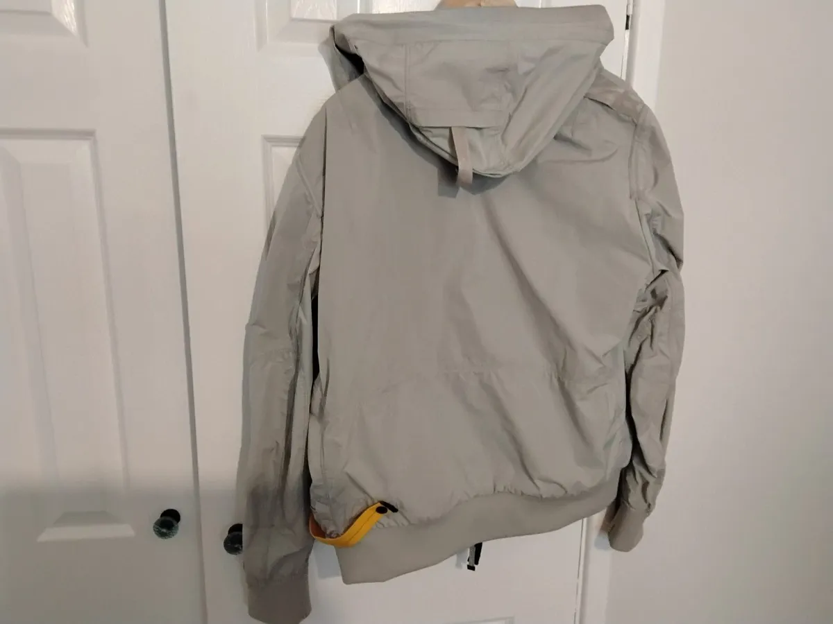 Mens clothing - Image 1