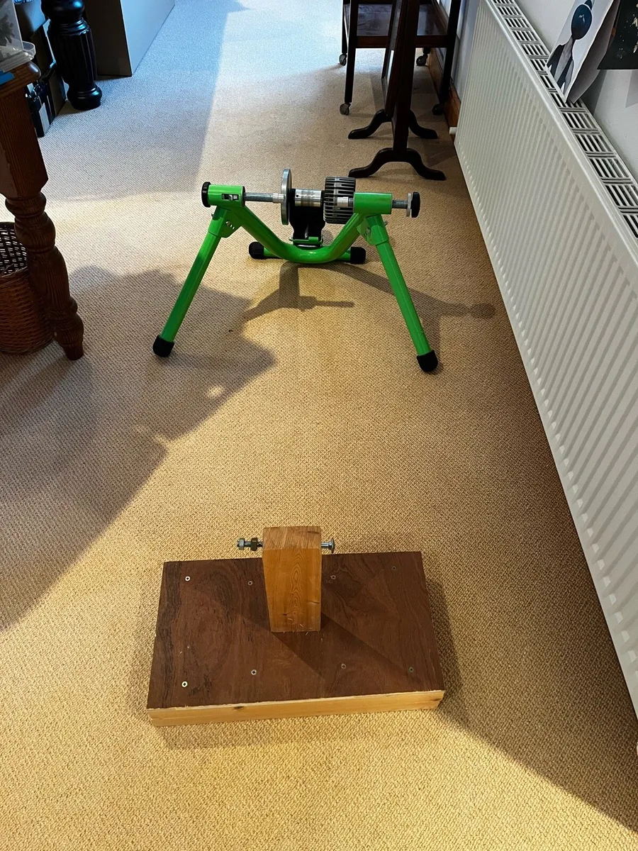 Indoor bike / bicycle trainer - Image 3