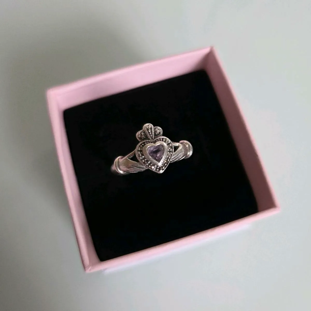 Celtic gladdagh ring centre light purple stone - Image 1